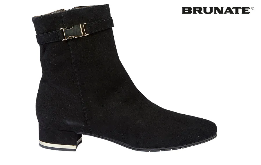 Br Capricorn Black