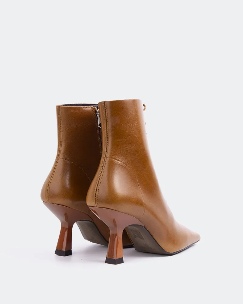 Fairlie Tan Leather