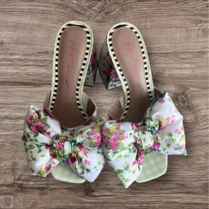 Sandals Heels Platform By Betsey Johnson In Floral Print, Size: 7.5