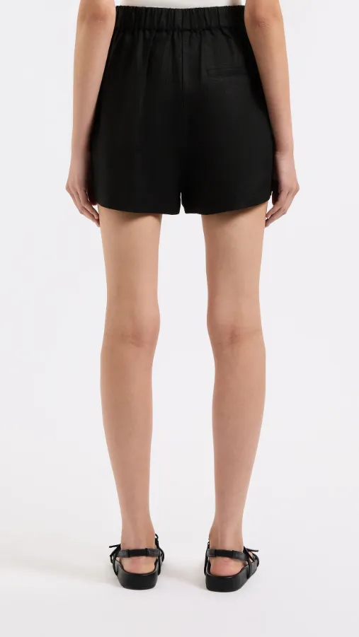 Thilda Tailored Short - Black