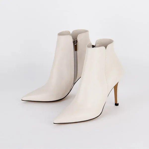 *UK size 1 - DREE - black, 6cm heels