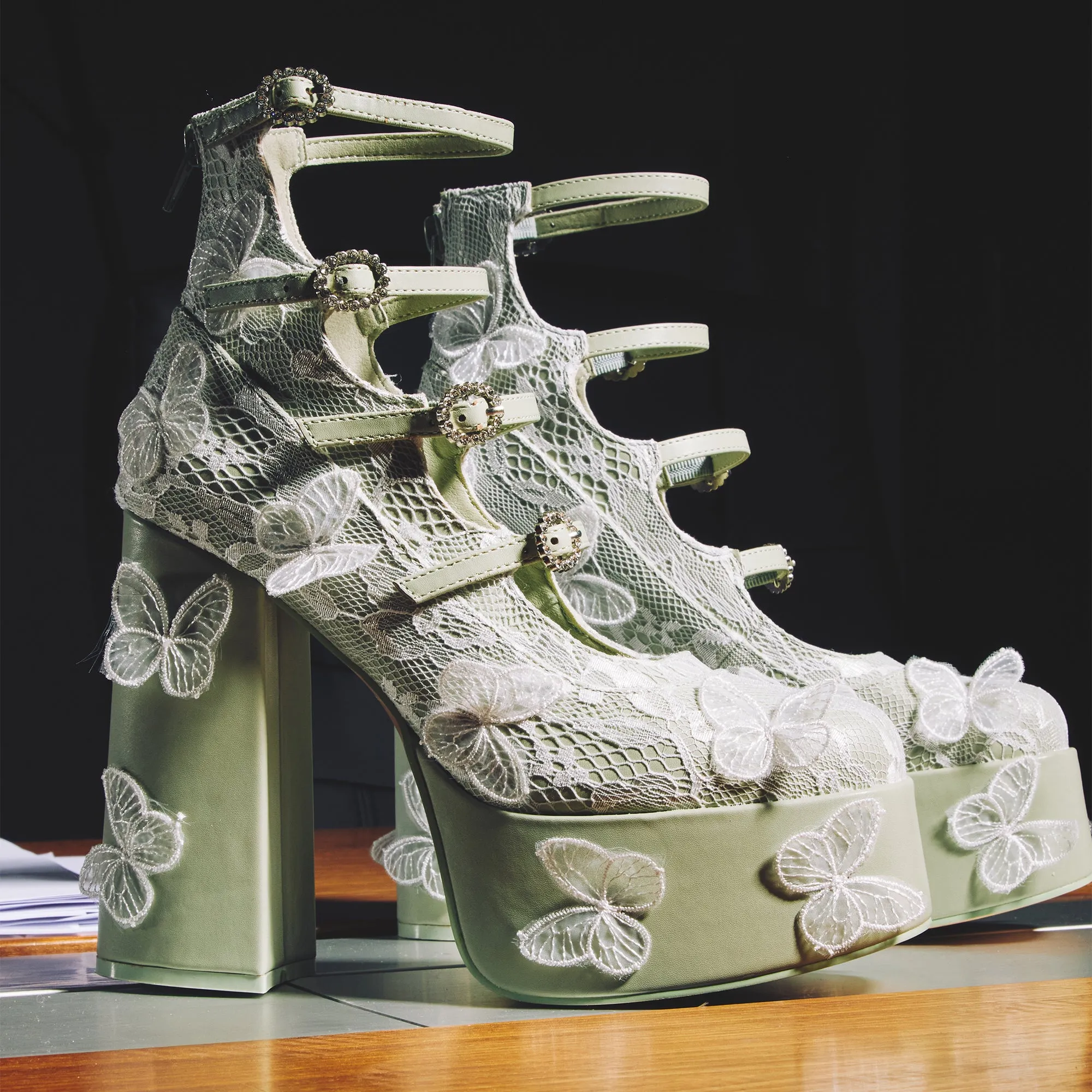 Wild Lotus Butterfly Lace Platform Heels - Green